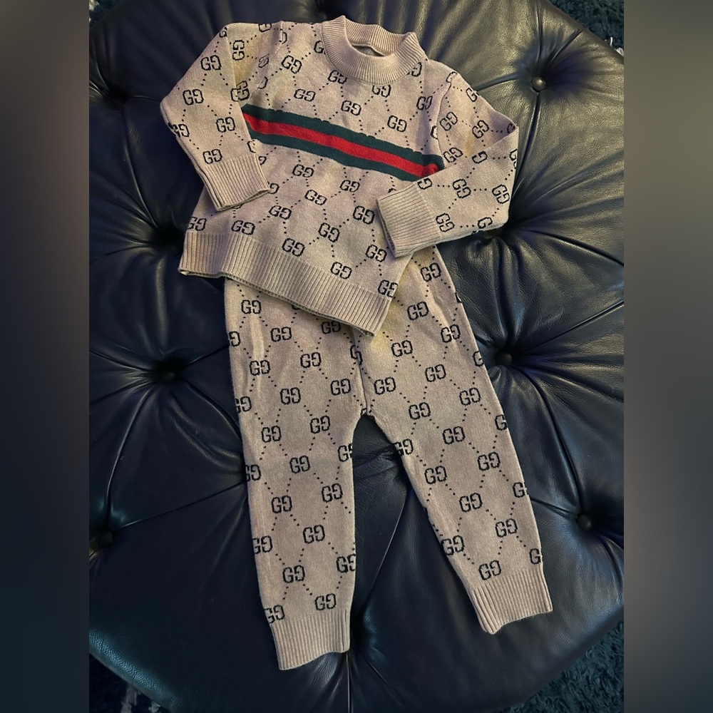 Gucci Beige Kids Set with Logo and Stripe